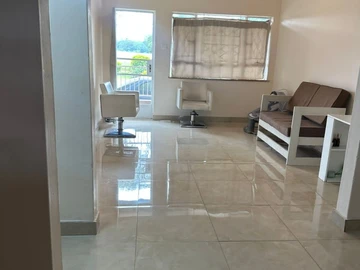 3 Bedroom Flat & Apartment