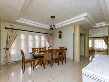 4 Bedroom House