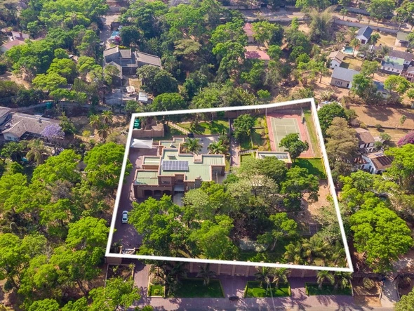 5 Bedroom House