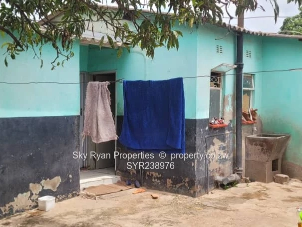 Glen Norah House For Sale 