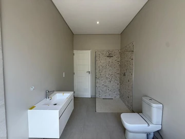 5 Unit Townhouse Complex