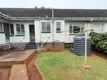 2 Bedroom Flat & Apartment