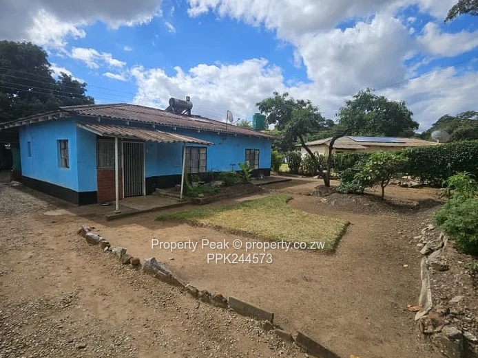 3-Bed Arcadia Home For Sale