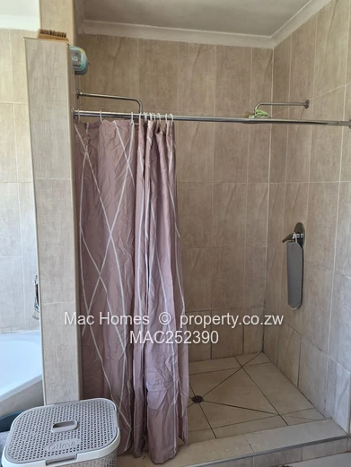 Borrowdale Pomona house for sale -520kneg (Sole Mandate)