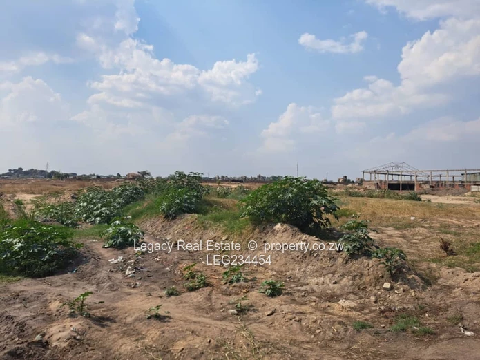 Chitungwiza – 4000sqm Industrial Stand for Sale