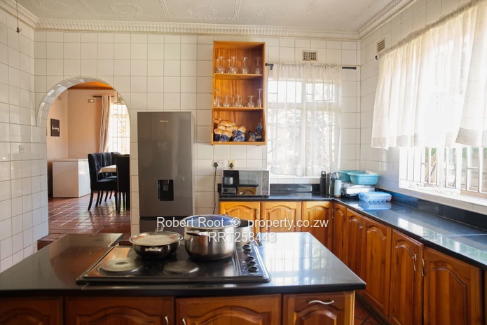 Spacious 5-Bed Westgate Home with Borehole & Large Bedrooms