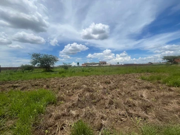 Commercial & Industrial Land