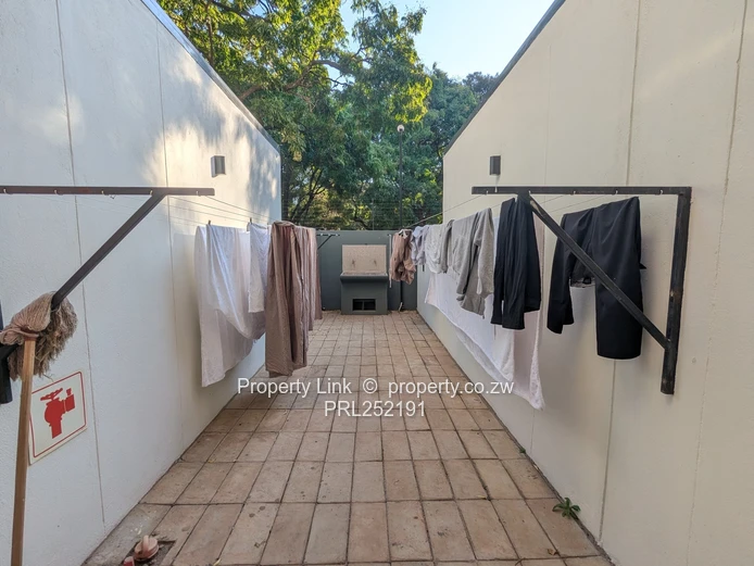 Modern & Move-In Ready 1-Bed Apartment To Let