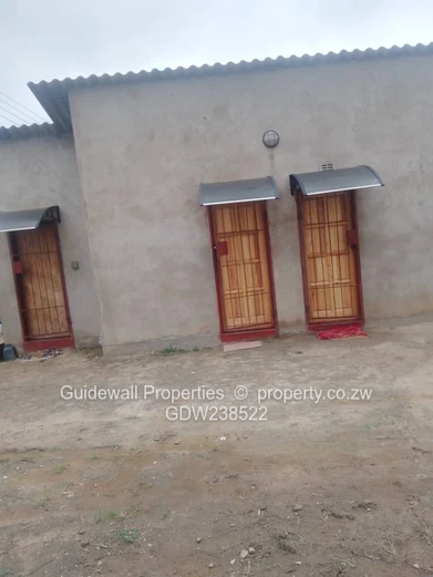 2 roomed house for sale in Budiriro Cabs with deeds