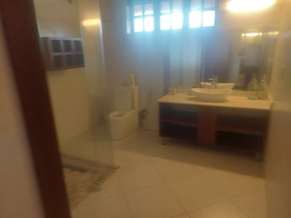 Farm & Agricultural Land