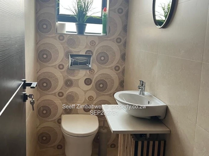 Executive Furnished Townhouse in Prime Highlands Location