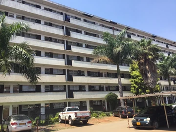 2 Bedroom Flat & Apartment