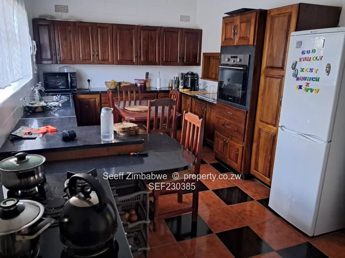 Prime Family Estate with Income Potential.