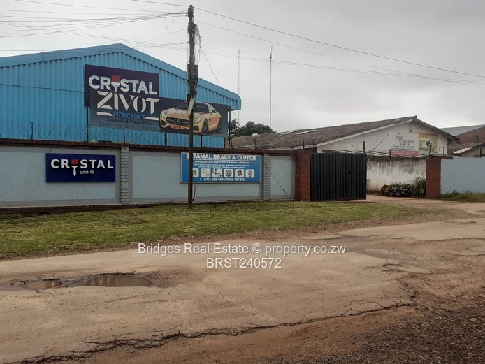 An industrial jewel for the enterprising businessperson !