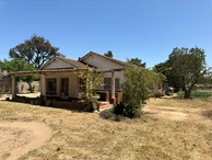 Recently Renovated 3 bedroomed house