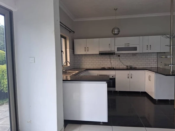 3 Bedroom Garden Flat