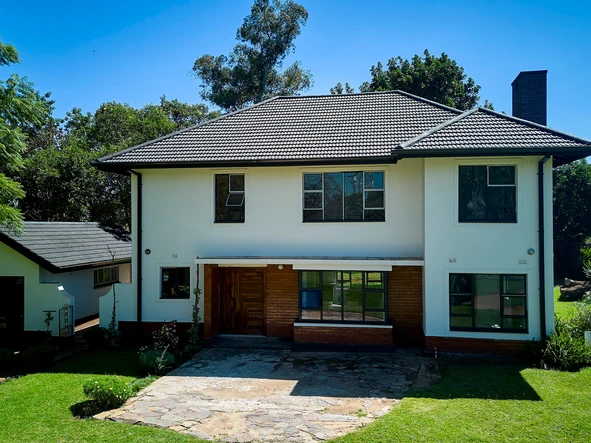 Recently renovated 4-Bed House in Mount Pleasant