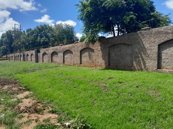 Prime Borrowdale Land: 9178 m² with Borehole Access
