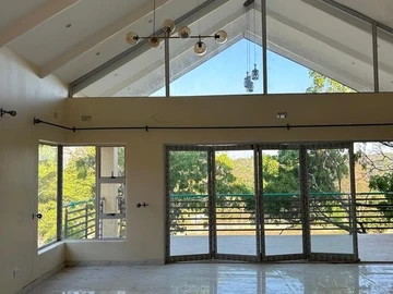 Exclusive Split-Level Townhouses In Prestigious