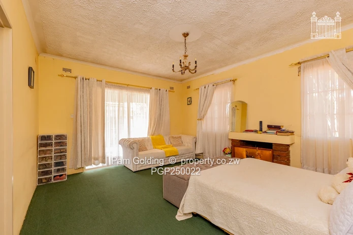 Family Home with Rental Income Potential!