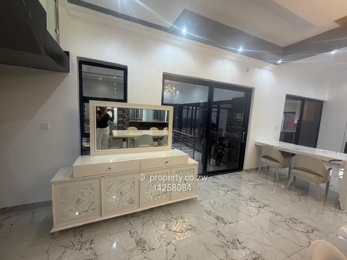 Borrowdale Quinngton house to rent  (Sole Mandate)