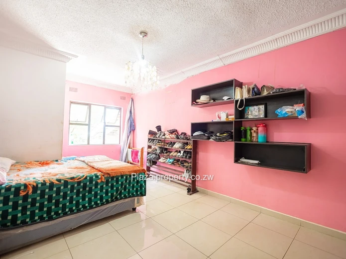 Monavale - Expansive Split-Level Family Home