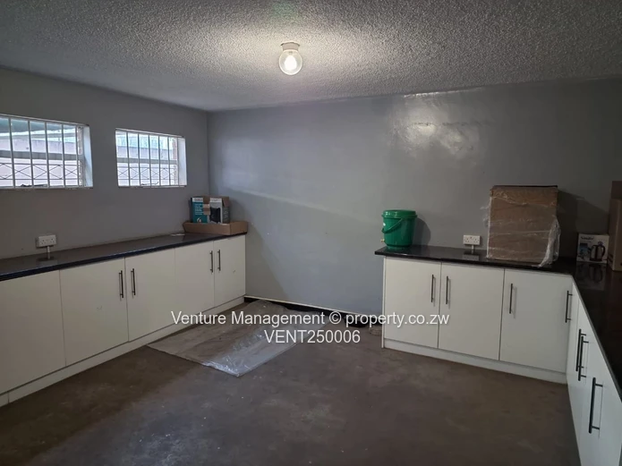 Warehouse / Factory Space To Let – Graniteside, Harare