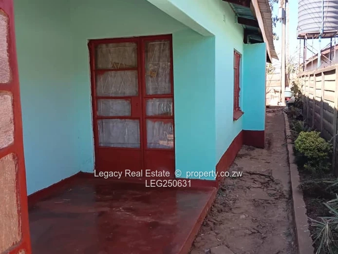 Dzivarasekwa Investment 4-Bed Walled Home with Garden & Verandah (Sole Mandate)