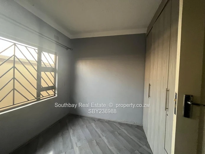 Budiriro Cabs house to let (Sole Mandate)