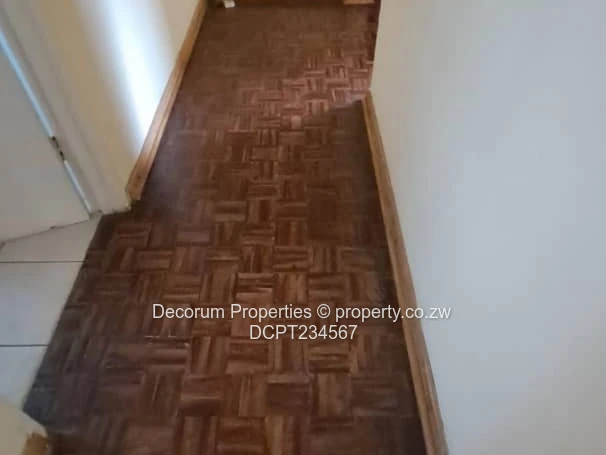 4-Bed Emerald Hill Home on 2030m² with Borehole & Driveway