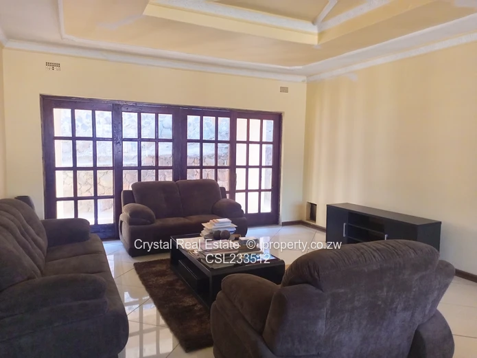 Commercial property to let- Bluffhill