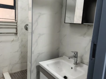 Flat & Apartment