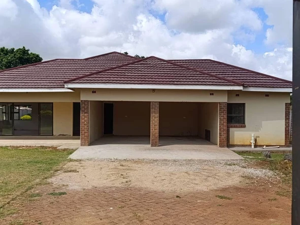4 Bedroomed House For Sale 