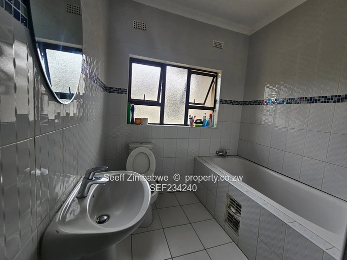 Executive 5-Bedroom House for Rent in Arlington Estate