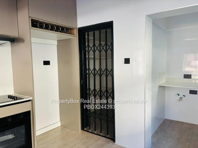 Cluster Unit for rent in Waterfalls available 1 August