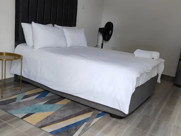 Hotel & Lodge