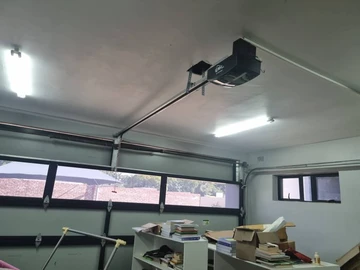 5 Bedroom Flat & Apartment