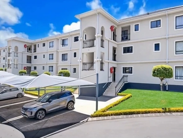 3 Bedroom Flat & Apartment