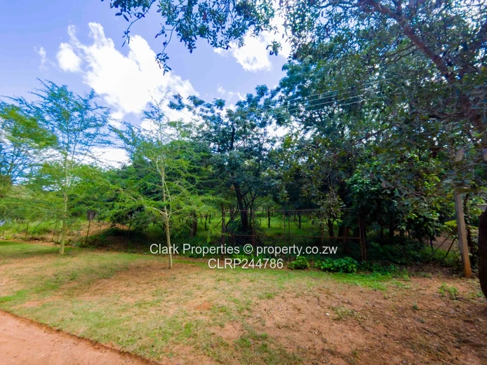 Prime 4,000sqm Residential Stand in Kadoma