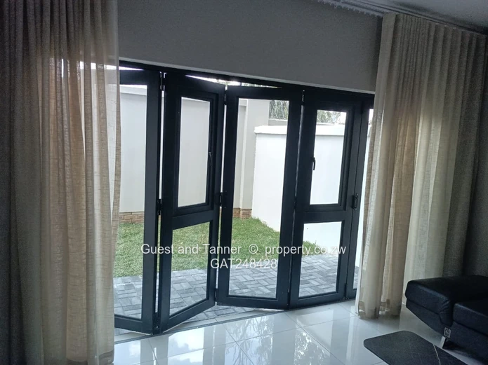 2 Bedroom Apartment For Sale in Avondale West|