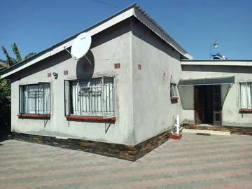 8 Bedroom House