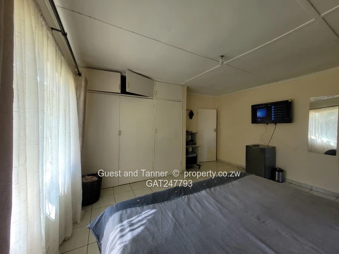 New Marlborough Neat and Spacious Family Home - 4 Bedrooms to Rent