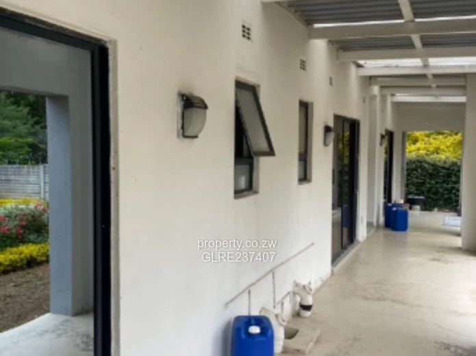  Neat n spacious 2beds self-contained CLUSTER APARTMENT PREF SINGLE PEOPLE SHARING