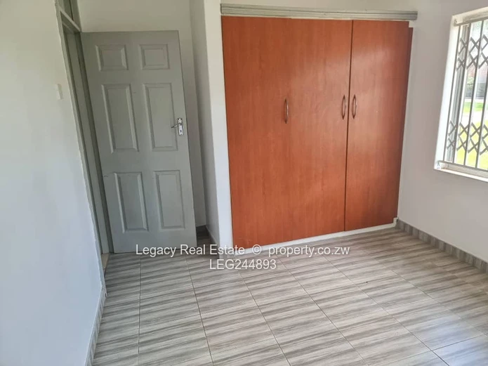 Private & Secure Cottage For Rent In Helensvale