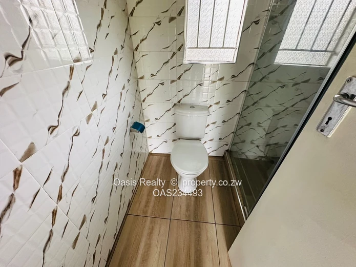 Neat Accommodation To Let (Sole Mandate)