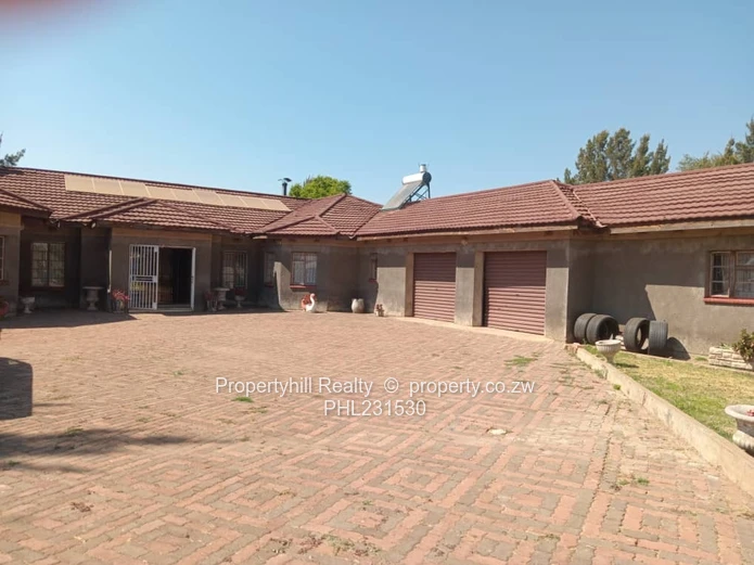 Vacant Malborough House Tolet available