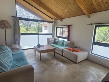4 Bedroom Flat & Apartment