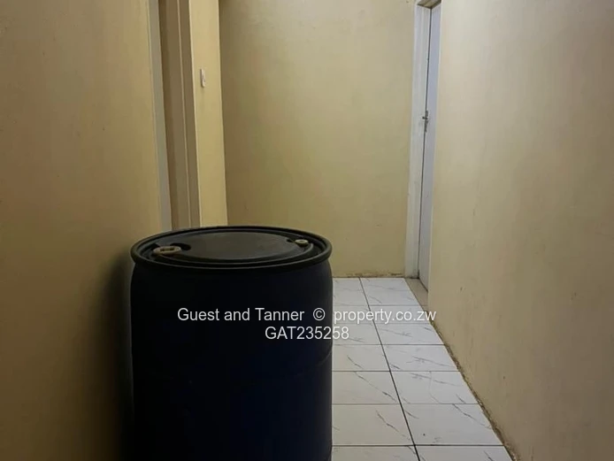 Spacious 5-Bedroom House for Sale in Pumula South – Secure & Modern Living