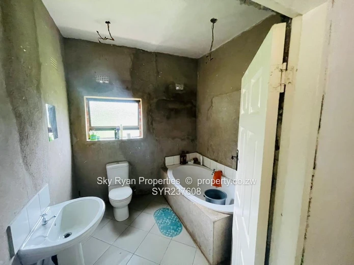 Glen Lorne Mothercare Double Storey For Sale