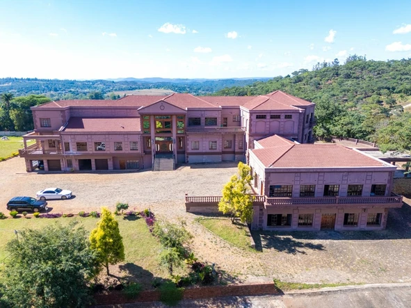 8 Bedroom House